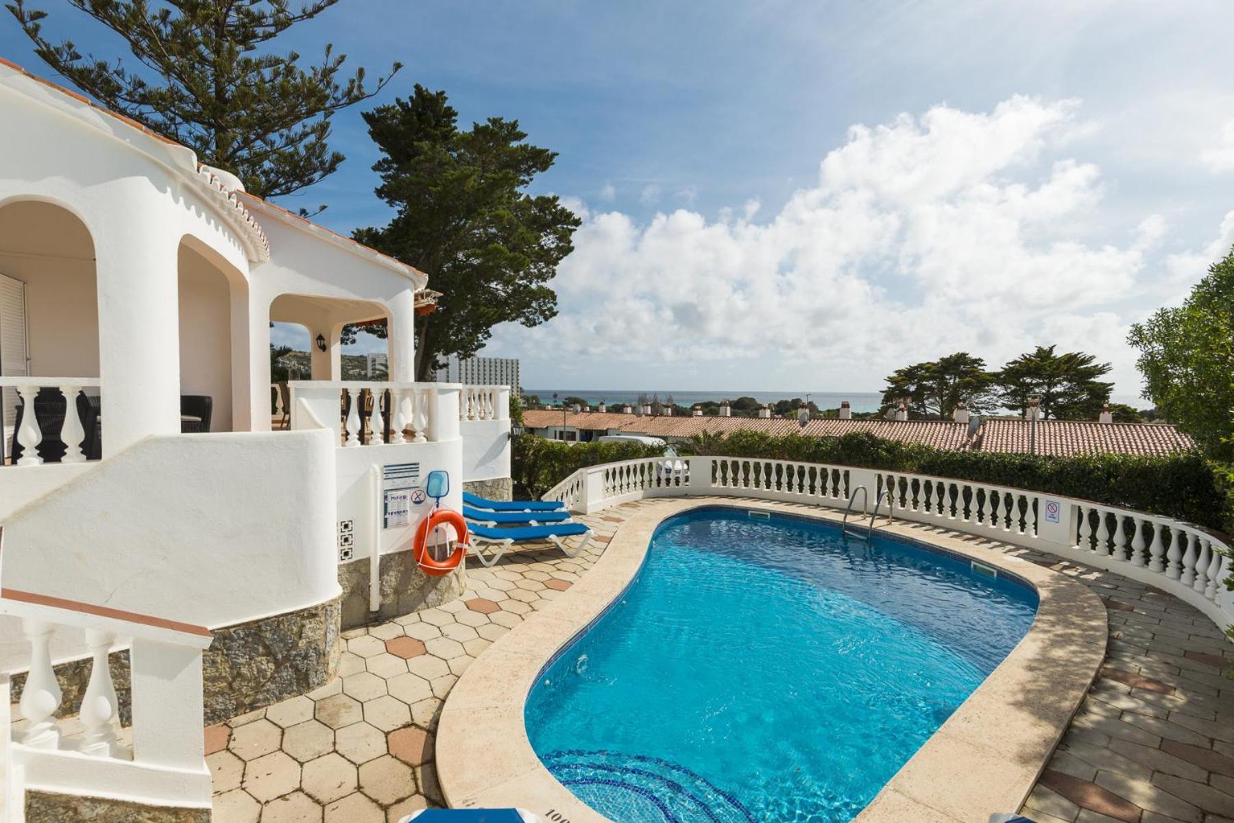 Villa Nineta Son Bou Luaran gambar
